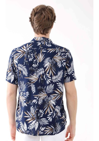 Lacivert Erkek Regular Fit Apaç Yaka Kısa Kol Gömlek