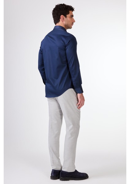 Lacivert Erkek Slim Fit Düz Düğmeli Yaka Uzun Kol Gömlek fırsatları