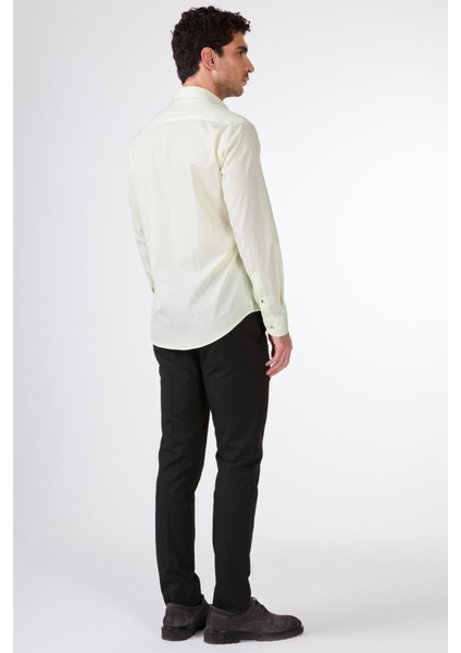 Yeşil Pamuklu Brent Yaka Slim Fit Uzun Kol Erkek Gömlek modelleri