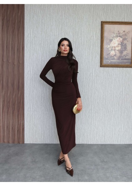 Uzun Kol Drapeli Yırtmaçlı Elbise