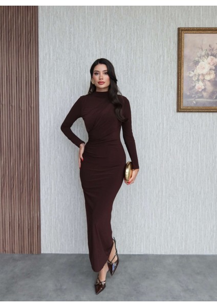 Uzun Kol Drapeli Yırtmaçlı Elbise fırsatları