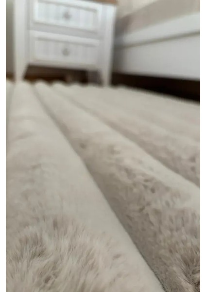 Linio Peluş Halı 8053 Bej fiyatları