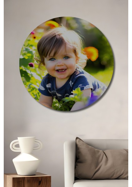 Çiçek Bahçesinde Minik Neşe Sulu Boya Görünümlü Ev/işyeri/ofis Dekoratif Ahşap Yuvarlak Tablo