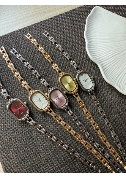 Retro Minimal Zincir Kordon Vintage Kadın Kol Saati modelleri
