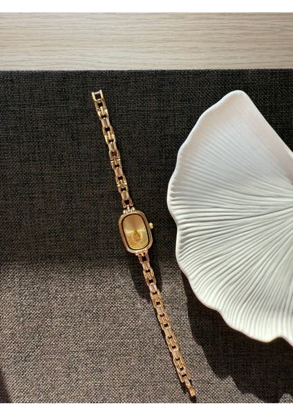 Retro Minimal Zincir Kordon Vintage Kadın Kol Saati