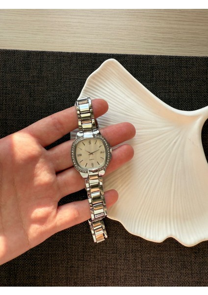 Retro Metal Kordon Vintage Kadın Kol Saati Taşlı