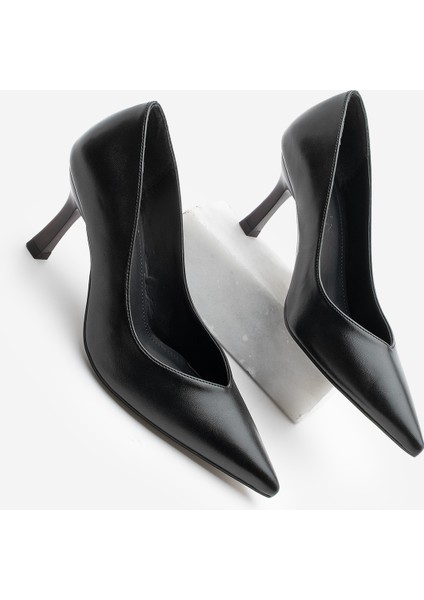 Kadın Stiletto Sivri Burun Ahşap Desen Ökçe Topuklu Ayakkabı Arset