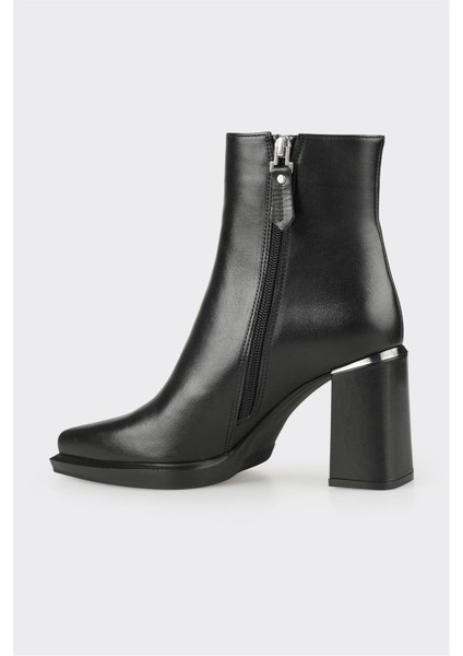 Siyah Deri Kadın Topuklu Bot modelleri
