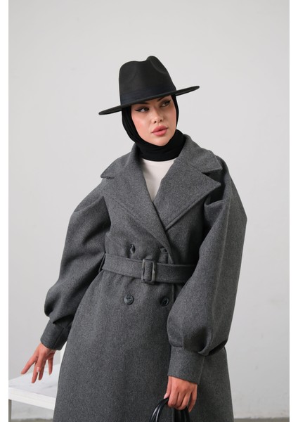 Balon Kol Kemer Detaylı Astarlı Kadın Kaşe Kaban