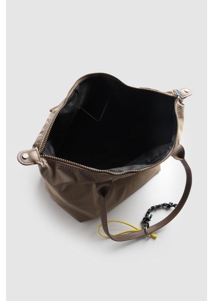 Kadın Muse Büyük Boy Paraşüt Kumaş Omuz Çantası Vizon fiyatları