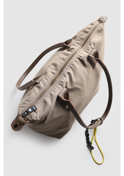 Kadın Muse Büyük Boy Paraşüt Kumaş Omuz Çantası Vizon fırsatları