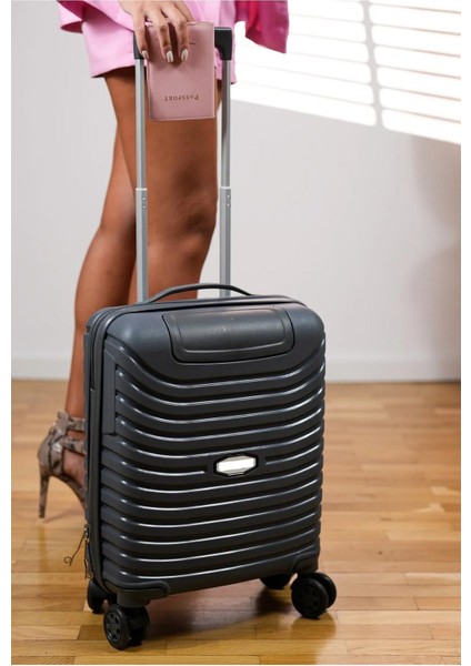 Pp Underseat Küçük Boy Gri Valiz 46X34X19 cm | 4 Tekerlek | Şifreli Kilit fiyatları