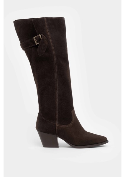 Amaris Bitter Kahve Süet Hakiki Deri Sivri Burun Kalın Topuklu Toka Detay Kadın Çizme