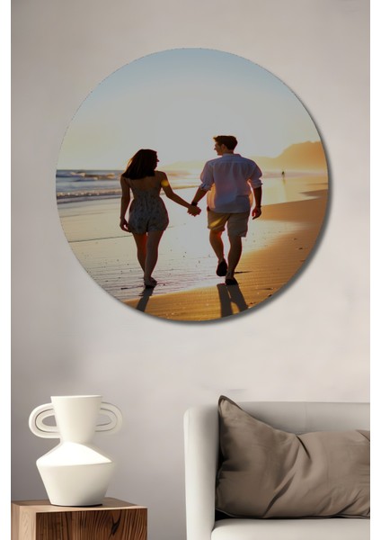 Aşkla Sahilde Yürüyüş Yağlı Boya Görünümlü Dekoratif Ahşap Ev/işyeri/ofis Yuvarlak Tablo