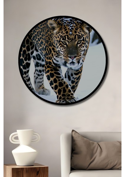 Çerçeve Görünümlü Kar Leoparı Kış Manzarası Yağlı Boya Görünümlü Ahşap Ofis Yuvarlak Tablo