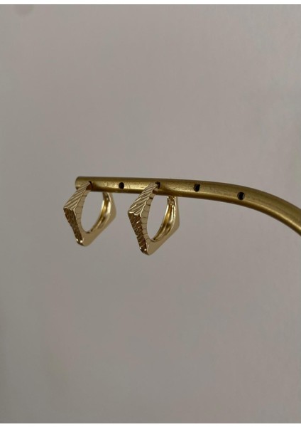 Xuping Çizgili Geometrik Gold Küpe