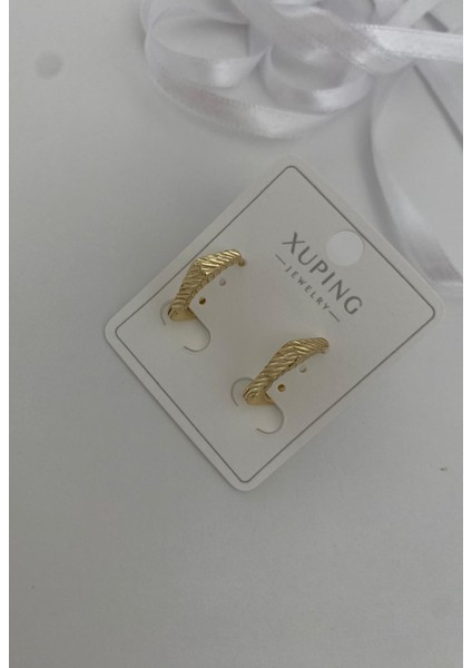 Xuping Çizgili Geometrik Gold Küpe fiyatları