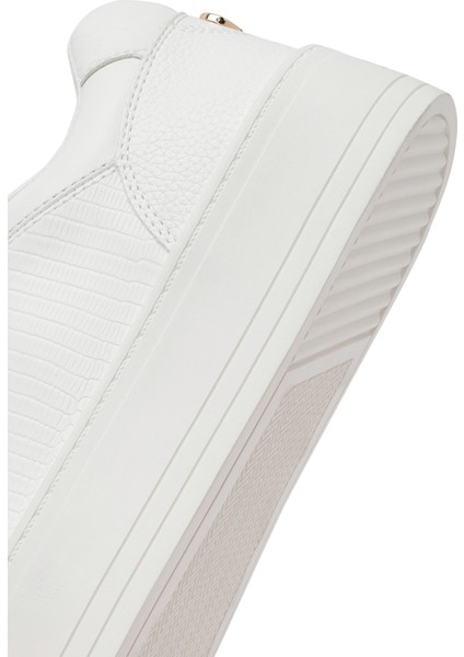 Kadın Beyaz Bağcıklı Kalın Tabanlı Sneaker 25AFD430918