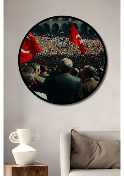 Çerçeve Görünümlü Türk Bayraklı Coşkulu Kalabalık Yağlı Boya Görünümlü Ofis Ahşap Yuvarlak Tablo