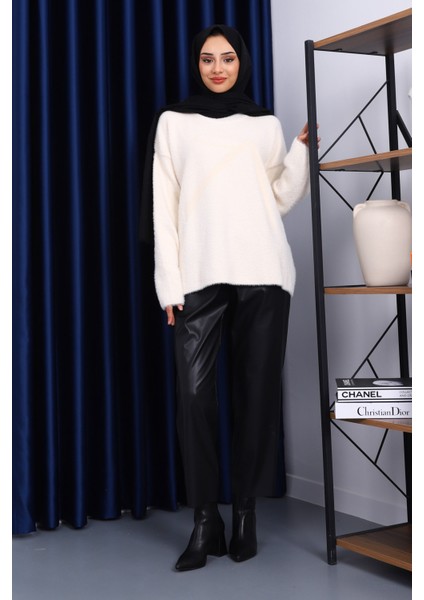 Krem Bisiklet Yaka Desenli Angora Yumoş Triko Kazak fiyatları