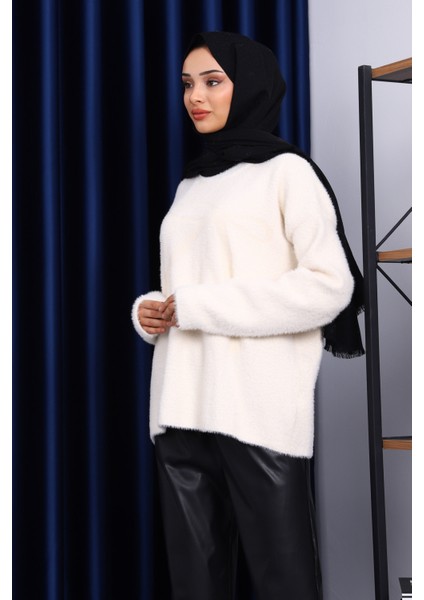 Krem Bisiklet Yaka Desenli Angora Yumoş Triko Kazak modelleri