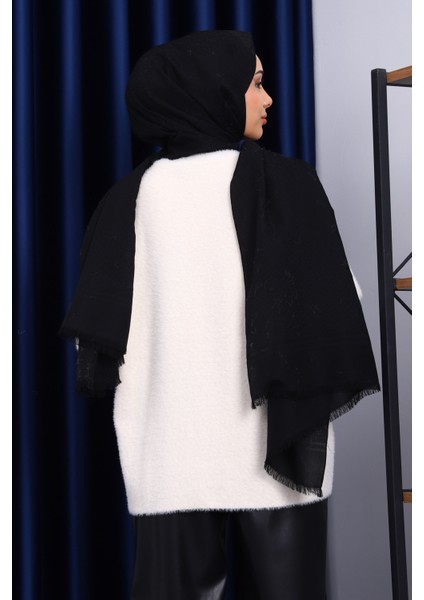 Krem Bisiklet Yaka Desenli Angora Yumoş Triko Kazak fırsatları