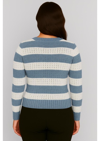 Kadın Önü Düğmeli ve Çift Renkli Triko Hırka modelleri