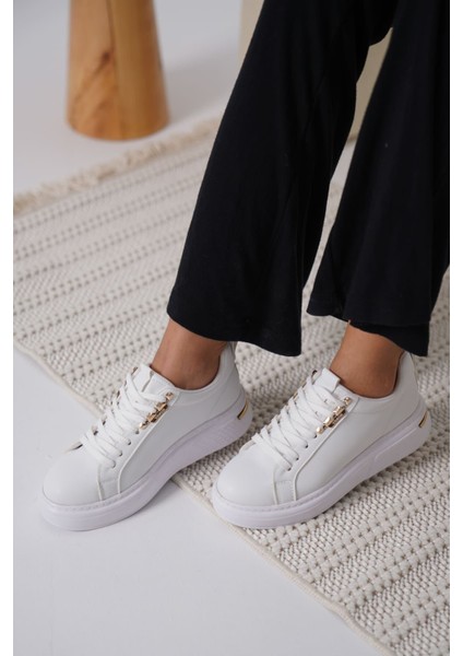 Nova Kadın Gold Detaylı Beyaz Sneaker modelleri