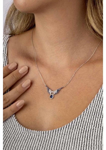 Lacivert Taşlı Melek Kanadı 925 Ayar Gümüş Kadın Kolye