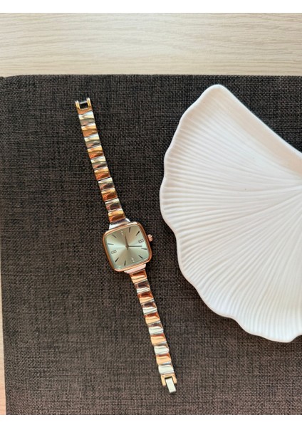 Retro Minimal Metal Kordon Vintage Kadın Kol Saati