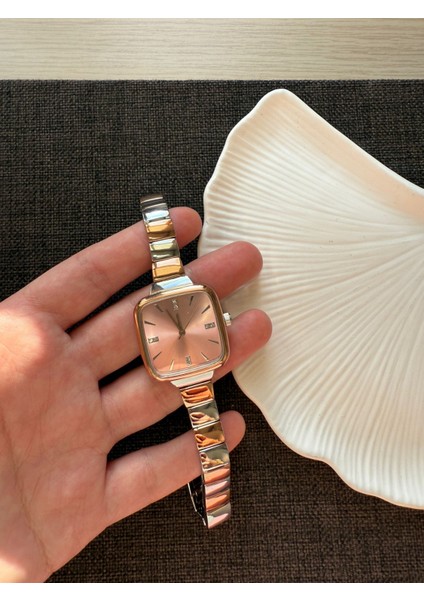 Retro Minimal Metal Kordon Vintage Kadın Kol Saati fiyatları