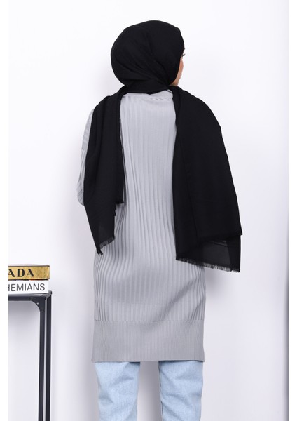 Gri Önü Kısa Arkası Uzun Triko Tunik fırsatları