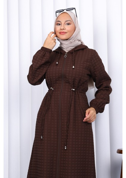 Kahverengi Kapşonlu Büyük Beden Kapitone Uzun Kaban modelleri