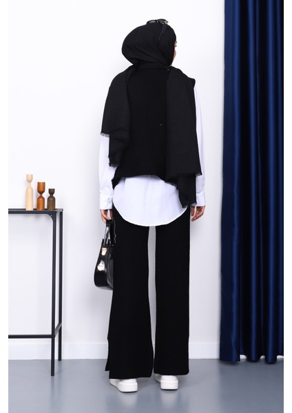 Siyah Gömlekli Üçlü Triko Takım fırsatları