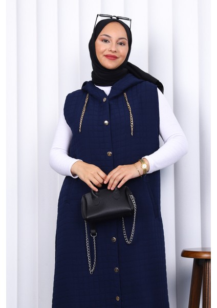 Lacivert Kapüşonlu Kapitone Uzun Yelek modelleri