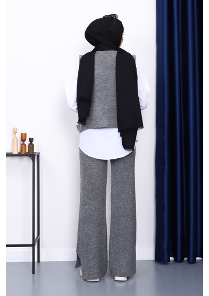 Füme Gömlekli Üçlü Triko Takım fırsatları