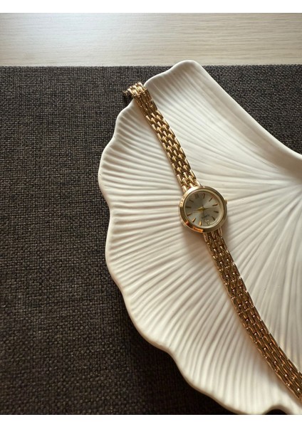 Retro Minimal Boncuk Kordon Vintage Kadın Kol Saati Yuvarlak fiyatları