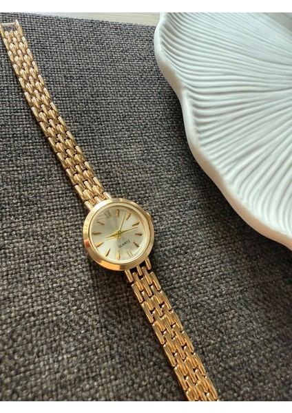 Retro Minimal Boncuk Kordon Vintage Kadın Kol Saati Yuvarlak indirimleri