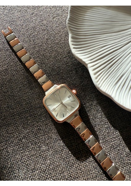 Retro Minimal Metal Kordon Vintage Kadın Kol Saati modelleri