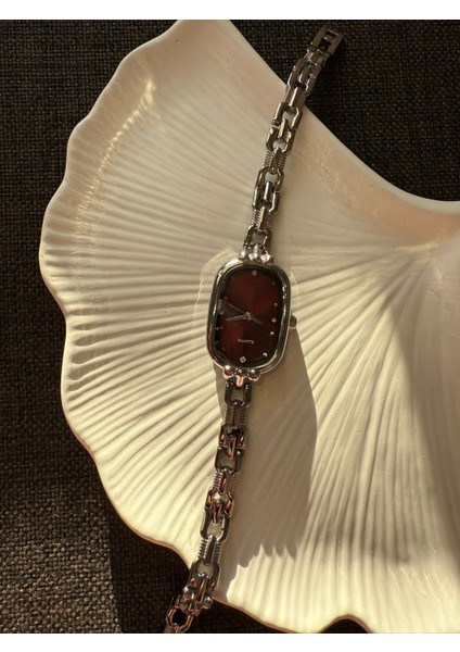 Retro Minimal Zincir Kordon Vintage Kadın Kol Saati fırsatları