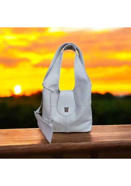 Randy Kapaklı Hakiki Deri Beyaz Omuz Çantası