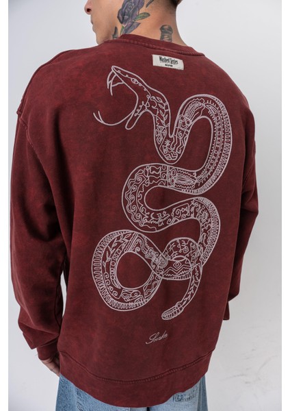 Erkek Snake Nakışlı Yıkamalı Bisiklet Yaka Oversize Sweatshirt Bordo fırsatları