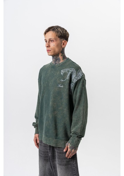 Erkek Snake Nakışlı Yıkamalı Bisiklet Yaka Oversize Sweatshirt Yeşil modelleri