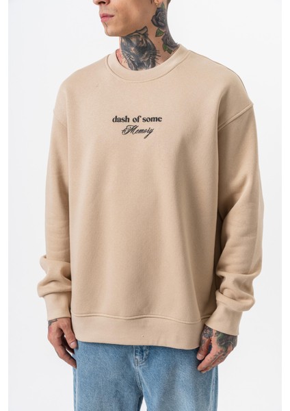 Erkek Memory Baskılı Bisiklet Yaka Oversize Sweatshirt Bej indirimleri
