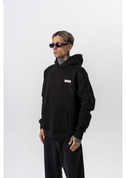 Erkek Minimalism Series Nakışlı Kapüşonlu Oversize Hoodie Siyah modelleri