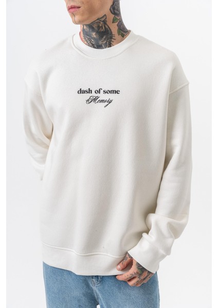 Erkek Memory Baskılı Bisiklet Yaka Oversize Sweatshirt Ekru indirimleri