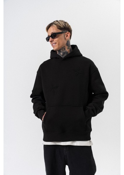 Erkek Süzene Nakış Detaylı Kapüşonlu Oversize Hoodie Siyah fırsatları