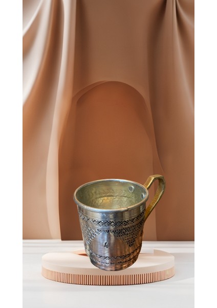 - 300 ml El Işçiliği Iç Dış Kalaylı Bakır Kulplu Bardak – Osmanlı Motifli, Sağlıklı ve Dayanıklı Içecek Bardağı ( Su ve Meşrubat Bardağı )