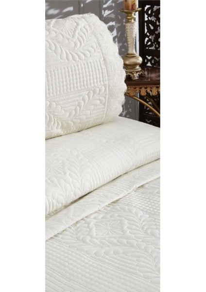 Bohem Dantelli Kapitoneli Ultrasonik Çift Kişilik Yatak Örtüsü Beyaz fırsatları
