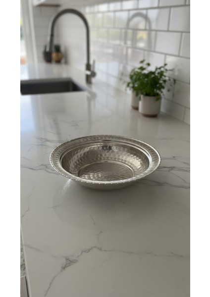 - El Işçiliği 2’li Iç Dış Kalaylı Bakır Tabak Seti – 17 cm Yemek Tabağı ve 19 cm Servis Tabağı, Osmanlı Tarzı Sunum ve Sofra Ürünleri indirimleri